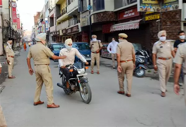 കോവിഡ് കേസുകള്‍ ഉയര്‍ന്നു തന്നെ: ലോക്ക്ഡൗണ്‍ നീട്ടി പഞ്ചാബും