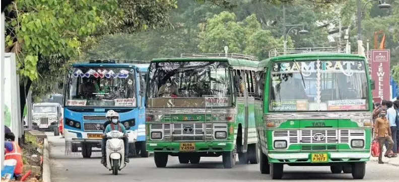 പുതുക്കിയ ബസ്, ഓട്ടോ, ടാക്സി നിരക്ക് മെയ് ഒന്നുമുതൽ പ്രാബല്യത്തിൽ വരുമെന്ന് ഗതാഗത മന്ത്രി