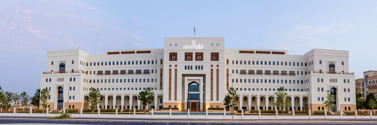 34 Expatriate Workers Arrested in Muscat Governorate for Labor Law Violations