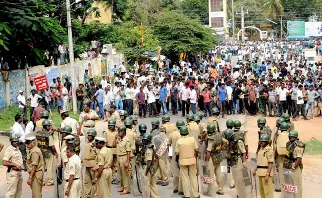 കാവേരി തര്‍ക്കം: തമിഴ്‍നാട്ടില്‍ ബന്ദ് തുടങ്ങി; സ്റ്റാലിനും കനിമൊഴിയും വൈകോയും അറസ്റ്റില്‍